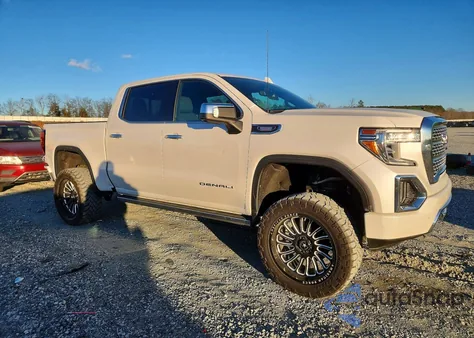 2020 GMC Sierra K1500 Denali z USA, uszkodzony, nr VIN 3GTU9FET7LG314712